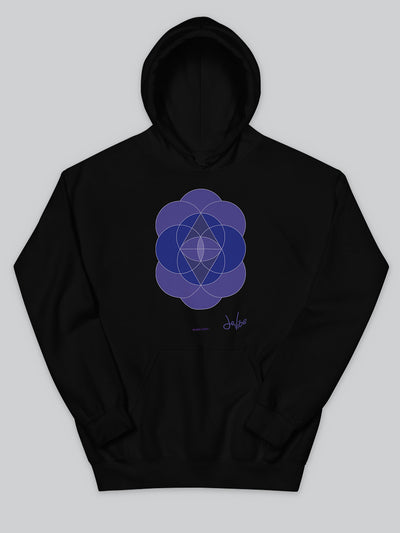 Felpa da uomo - donna con cappuccio, tasca a marsupio, a maniche lunghe. Hoodie in versione nera con stampa colorata personalizzata incentrata sull’essenza, significato, personalità, psicologia, e proprietà del colore indaco, sugli stimoli prodotti a livello emotivo ed energetico vibrazionale.