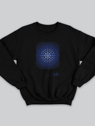 Felpa da uomo - donna senza cappuccio, girocollo, a maniche lunghe. Sweatshirt in versione nera con stampa colorata personalizzata incentrata sull’essenza, significato, personalità, psicologia, e proprietà del colore blu, sugli stimoli prodotti a livello emotivo ed energetico vibrazionale.