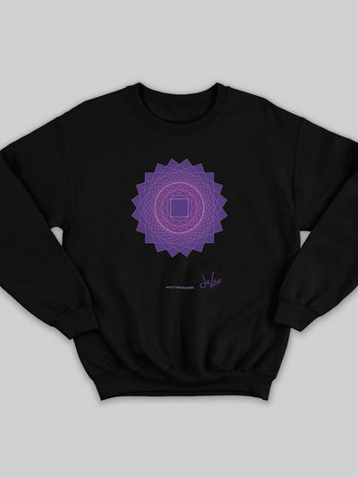 Felpa da uomo - donna senza cappuccio, girocollo, a maniche lunghe. Sweatshirt in versione nera con stampa colorata personalizzata incentrata sull’essenza, significato, personalità, psicologia, e proprietà del colore viola, sugli stimoli prodotti a livello emotivo ed energetico vibrazionale.