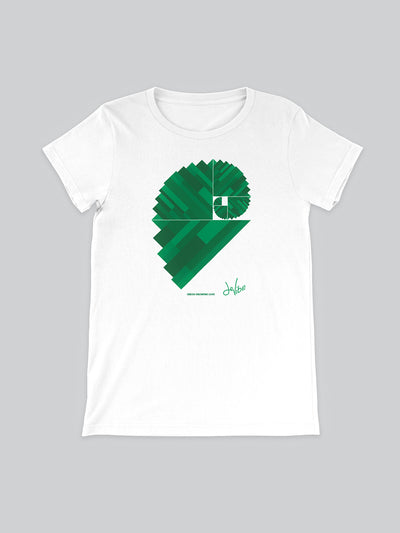 Maglietta sciancrata a maniche corte da donna, 100% cotone biologico, eco friendly. T Shirt in versione bianca con stampa colorata personalizzata incentrata sull’essenza, significato, personalità, psicologia, e proprietà del colore verde, sugli stimoli prodotti a livello emotivo ed energetico vibrazionale.